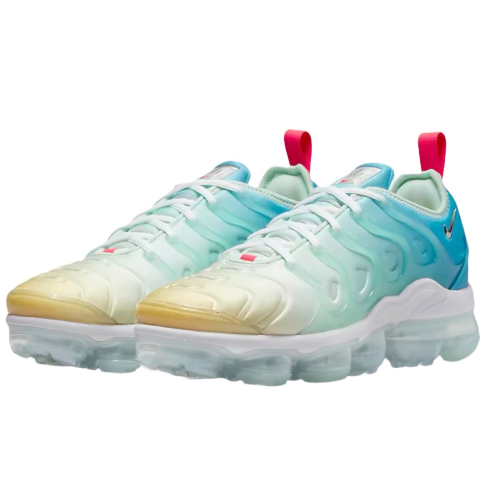Nike Air Women's Vapormax Plus Athletic Training Shoes Cushion Comfort- Size 7.5